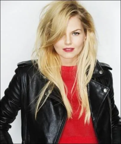 Dans combien de films ou séries joue-t-elle en 2000 ?