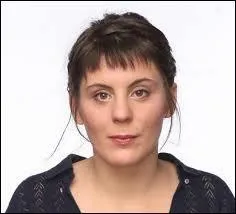 Comment est surnommée Stéphanie ?