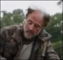 Comment s'appelle l'homme de la question 10 ?