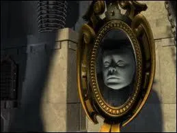 Tout en étant un objet, il tient un rôle essentiel dans l'intrigue du dessin animé "Blanche-Neige". Il s'agit :