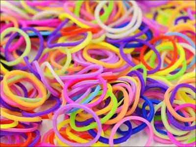 "V" : de Hookev, c'est aussi la couleur du lichen, du kaki.