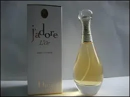 De qui est le parfum "J'adore l'Or" ?