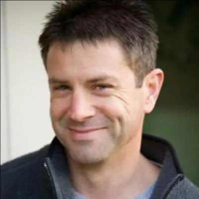 Comment s'appelle le père de Coraline ?