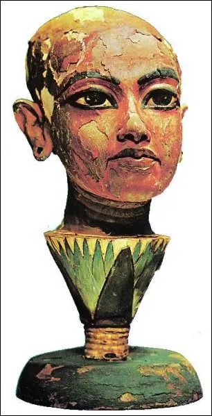 À quel âge deviendra-t-il pharaon ?