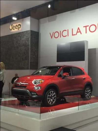 Voici dévoilée la nouvelle Fiat 500 au Canada. Mais comment les Américains appellent-ils cette voiture et ceci à partir des lettres F I A T ?