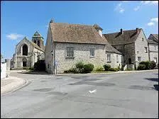 Le Bellay-en-Vexin est une commune francilienne située dans le département ...