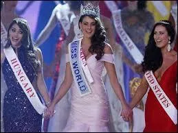 Si l'on évoque la belle belle, on pense à...