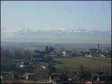 Située dans les Pyrénées-Atlantiques, Sauvagnon se situe en région ...