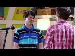 Quelle est la chanson créée par les garçons après "mil vidas atrás", comment s'appelle-t-elle ?