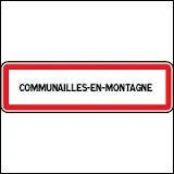 Peuplé de 45 habitants, le village Jurassien de Communailles-en-Montagne se situe en région ...
