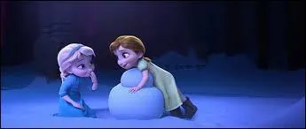 Anna et Elsa sont deux adorables surs du monde de Disney. Laquelle chante : "Je voudrais un bonhomme de neige" ?