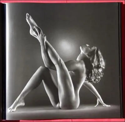 A qui Johnny Hallyday disait-il " Tu m'as donné ton corps, merci pour ton effort" ?