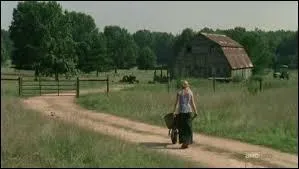 Quel est le nom de famille des personnes de la ferme dans la saison 2 ?