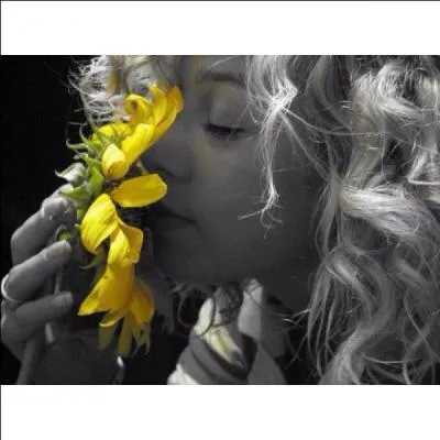 Qui chantait "Que les filles sont jolies dès que le printemps revient ..." ?