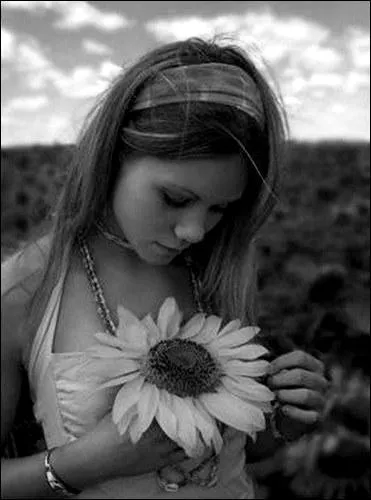 Qui chantait "Tu te trompes petite fille, si me crois désespéré ..." ?