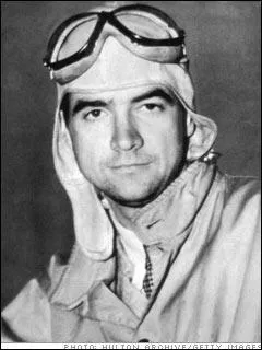 Qui prend les traits de Howard Hughes dans le film "Aviator" de Martin Scorsese ?
