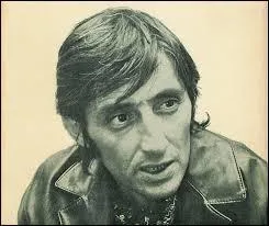 De quel malfaiteur Jean-Paul Rouve raconte-t-il l'histoire dans son film "Sans arme, ni haine, ni violence" ?