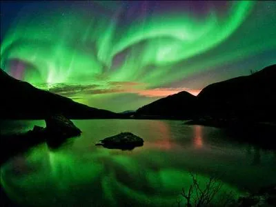 Je ne vous dirai rien de plus, retrouvez le pays !