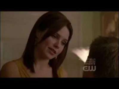 Dans la saison 5, qu'a essayé de faire Lucas à l'instant ? (voir photo)