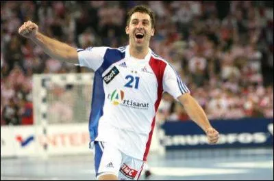 Michaël Guigou a quant à lui l'un des plus beaux palmarès du sport français avec 8 titres majeurs remportés avec l'équipe de France mais aussi 10 titres de champion de France remportés avec ___.