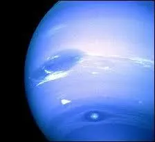 De quoi est constituée l'atmosphère de Neptune ?