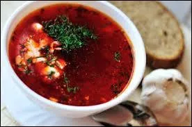 Quel aliment donne au bortsch sa couleur ?