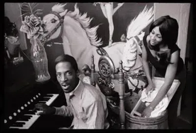 Faites un petit effort, remontez le cours du temps et "Rolling on the River" !