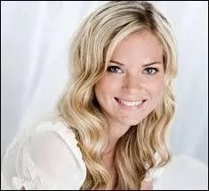 Comment s'appelle la fille de la voisine qui a le ranch de Briaridge ?