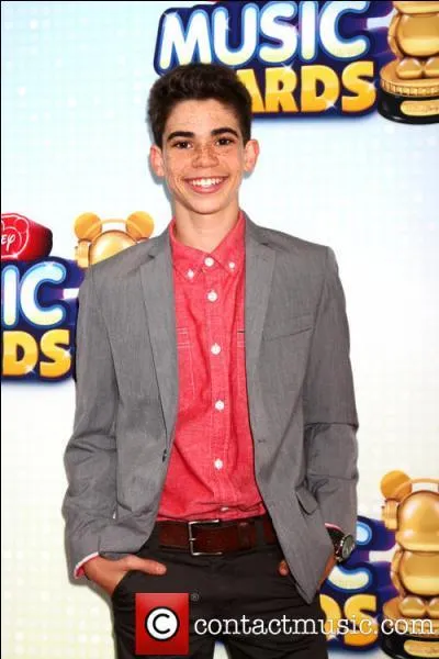 Comment s'appelle la "frapadingue" qui est folle amoureuse de Luck ?