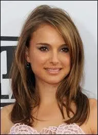 Pour quelle marque de parfum l'actrice Natalie Portman fait-elle de la publicité ?