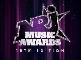 Vrai ou faux ? Le 13 décembre 2014, Kendji reçoit le NRJ Music Awards de l'artiste masculin francophone de l'année.