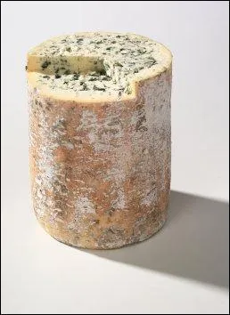 De quelle couleur est la croute de la fourme d'Ambert AOC '