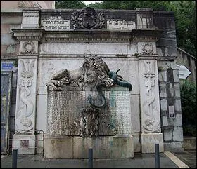 "Cularone" était le nom d'une ville qui possède actuellement un téléphérique en forme de bulles. Alors, quelle est cette cité ?