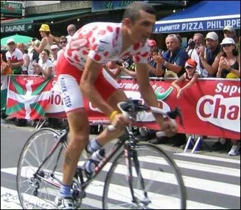 "Festina lente". Voici une devine de poi(d)s qui aurait pu convenir à Richard Virenque... Mais que veut-elle dire ?