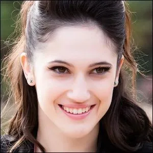 Comment s'appelle l'actrice qui joue le rôle de ce personnage ?