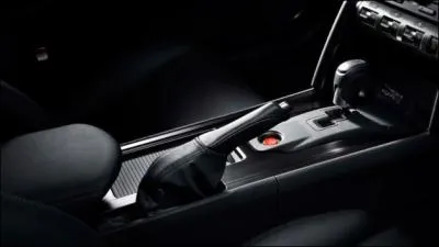 Le frein à main peut-il servir à faire ralentir le véhicule ?