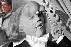 Quel est ce film de David Lynch qui raconte l'histoire romancée de Joseph Merrick ?