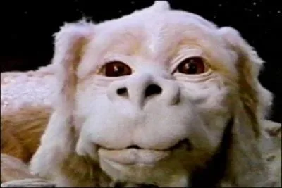 Dans quel film est-il question de Bastien, jeune garçon introverti, dont la mission est de sauver le monde de Fantasia ?