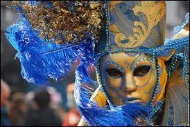 Tout un programme pour ce carnaval qui a la particularité de ne pas défiler contrairement aux coutumes. Où trouver ce carnaval de l'élégance et du raffinement ?