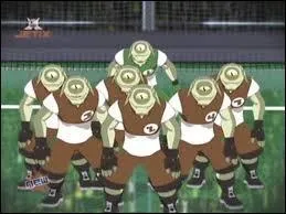 Dans quelle saison change-t-il tous les joueurs à la mi-temps ?