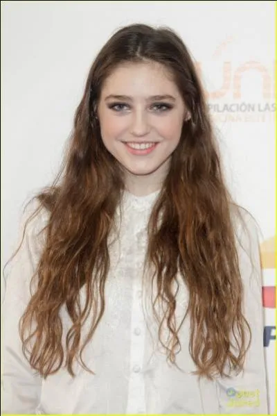 Elle est connue pour sa reprise «Skinny Love» de :