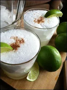 Quelle est la particularité du "pisco sour", cocktail typique ?