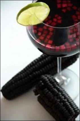 Comment s'appelle cette boisson non alcoolisée à base maïs violet ?