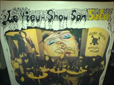 Il a écrit et chanté Lit vert. Il est unique, reconnu pour sa chanson Si vous payez le cognac Plus alcoolique par l'image que dans la réalité il est l'enfant terrible de la chanson québécoise des années 70 et 80. Il n'est jamais lourd dans ses propos, mais incisifs. Il s'est fait plus discret ces dernières années. C'est :