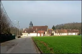 Nous entrons dans la commune haut-normande de Neaufles-Auvergny. Nous sommes dans le département ...