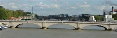 Quel est ce pont de 1882, d'une longueur de 168 m, qui relie le 12e au 13e ?