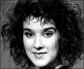 C'est d'une façon magistrale qu'elle interprète "All by Myself" !