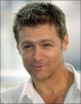 Une voix rauque, certes, mais envoûtante !