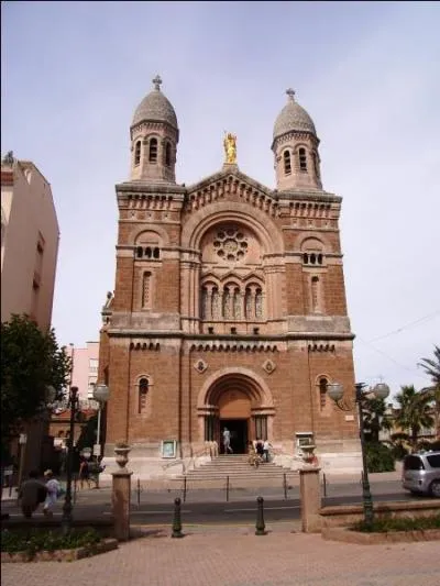 Quelle est cette basilique de 1887 située à Saint-Raphaël (Var) édifiée en
hommage à la victoire de Lépante sur la flotte ottomane en 1571 ?