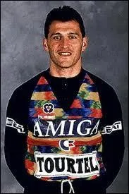 Gardien remplaçant de l'OL, Luc Borelli s'était malheureusement tué dans un accident de voiture en 1999. Qui était alors gardien titulaire ?